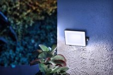 Philips 8720169365049 Lois exteriérový reflektor LED 10W/950lm 5000K IP65 černá