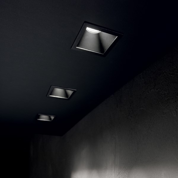 Ideal lux 192383 GAME SQUARE zápustné svietidlo 84x84mm LED 11W 950/660lm 3000K čierna, UGR