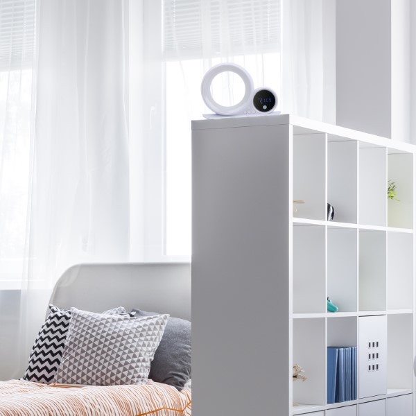 RABALUX 76109 Wakeway dekorační stolní lampička s hodinami LED 5W RGB bílá