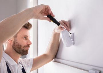 Ako zapojiť senzor pohybu na svetlo