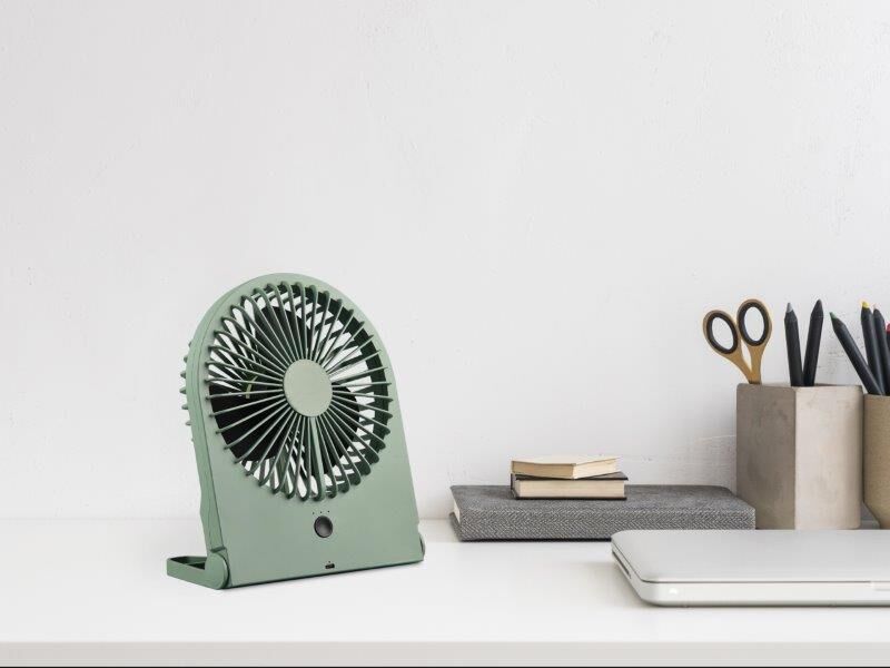 TRIO Reality R044-49 BREEZY ventilátor 3 rýchlostné stupne, nabíjateľná batéria, USB-C port, pistáciová