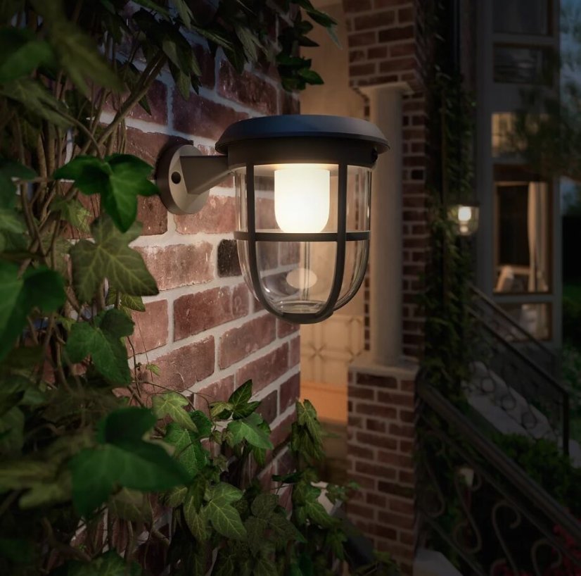 Philips 8720169267176 UltraEfficient Solar Radii solární nástěnné svítidlo se senzorem PIR LED 1,3W/250lm 3000K IP44 černá