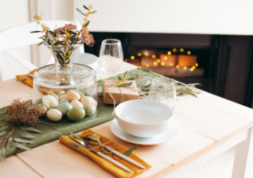 Rozžiarte Veľkú noc farebnými stolovými lampičkami
