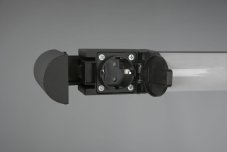 TRIO 284077932 PIERA nástenné svietidlo LED so zásuvkou 16W/1650lm 3000K IP44 matná čierna