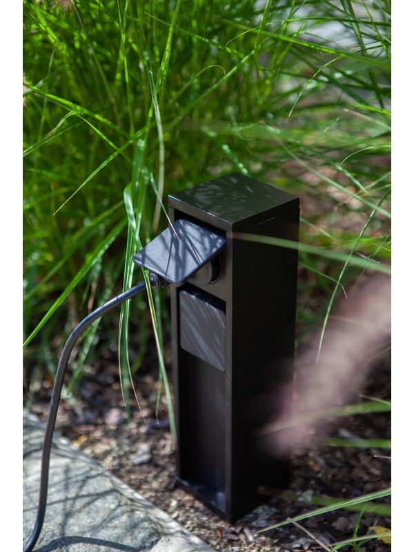 9702202012 LUTEC MAINS  vonkajšia zásuvková skrinka 3500W čierna IP54 (francúzky typ s kolíkovým uzemnením)