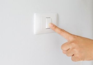 Co je elektronický pulzní spínač?