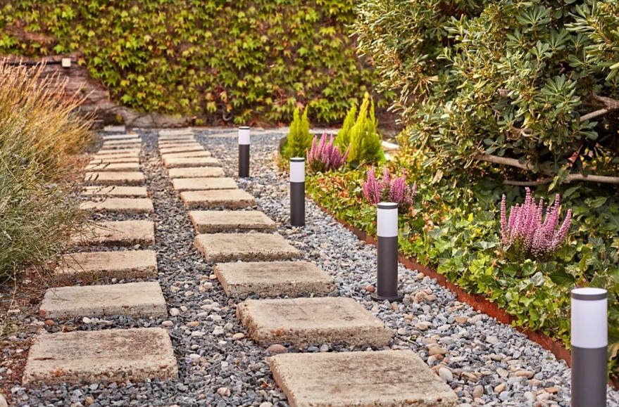 Venkovní low voltage světelné sloupky Philips