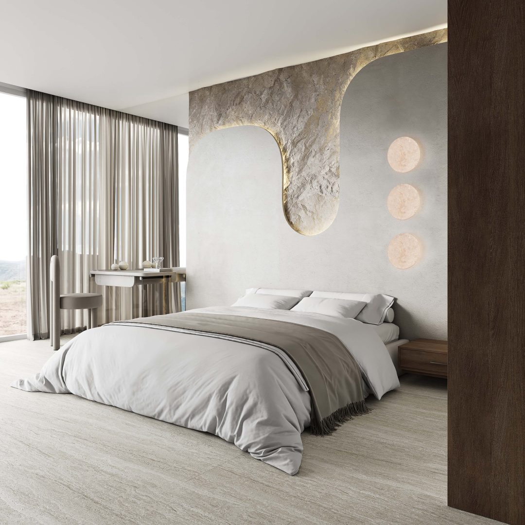 Nástěnné svítidlo Rodinka BOBBIN – jemné organické tvary a zlaté odlesky pro luxusní atmosféru ložnice nebo obývacího pokoje